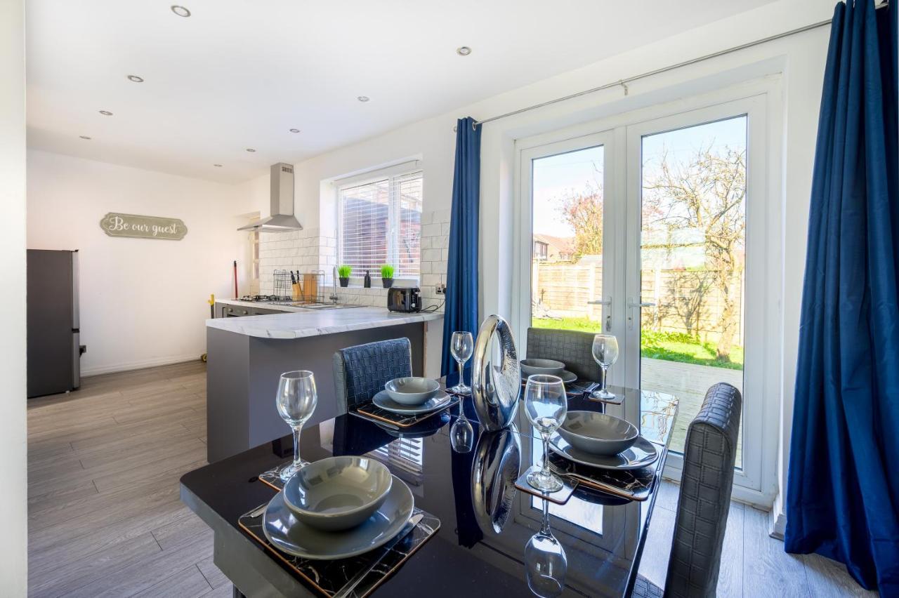 Starview Apartment-manchester Airport * Manchester